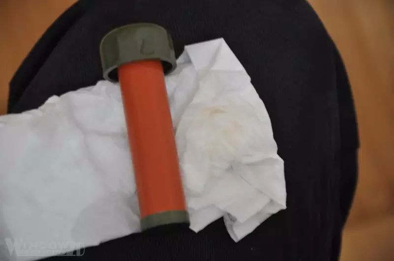 測試凈易單兵便攜式凈水器的過濾效果實(shí)驗(yàn)